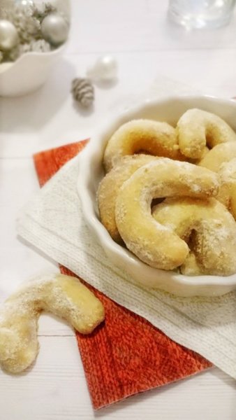 marcipanos-narancsos-kifli